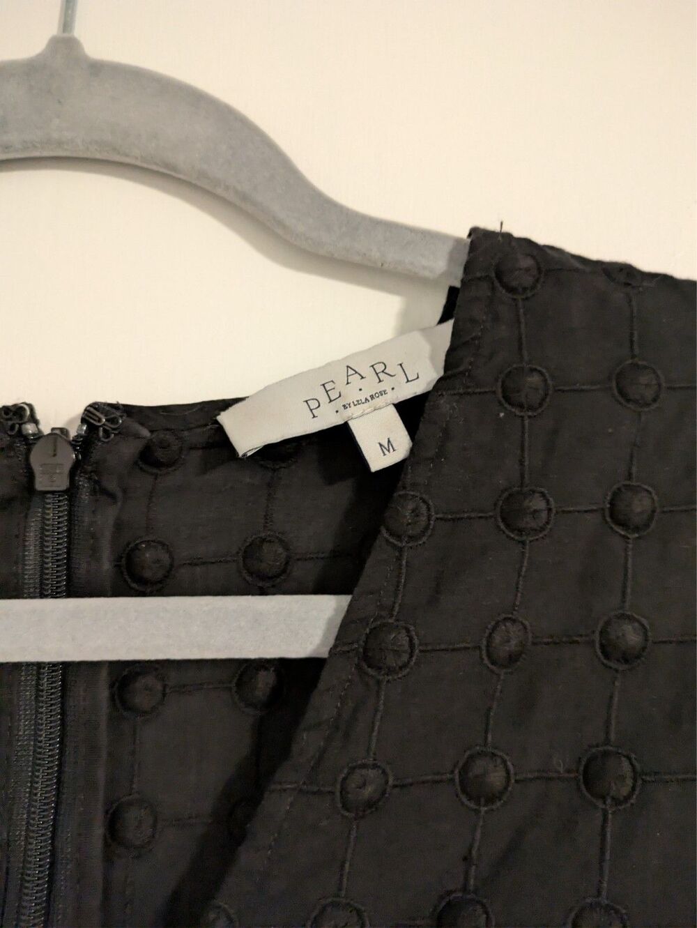 Pearl by Lela Rose Dotted Flounce Hem Mini Dress M Black Eyelet Cotton Shift - Picture 5 of 5